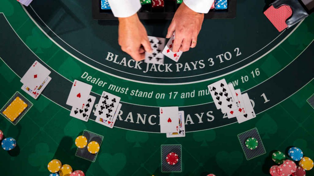 Blackjack Suomessa – pelaa verkossa Dreams Casinolla ja voita rahaa